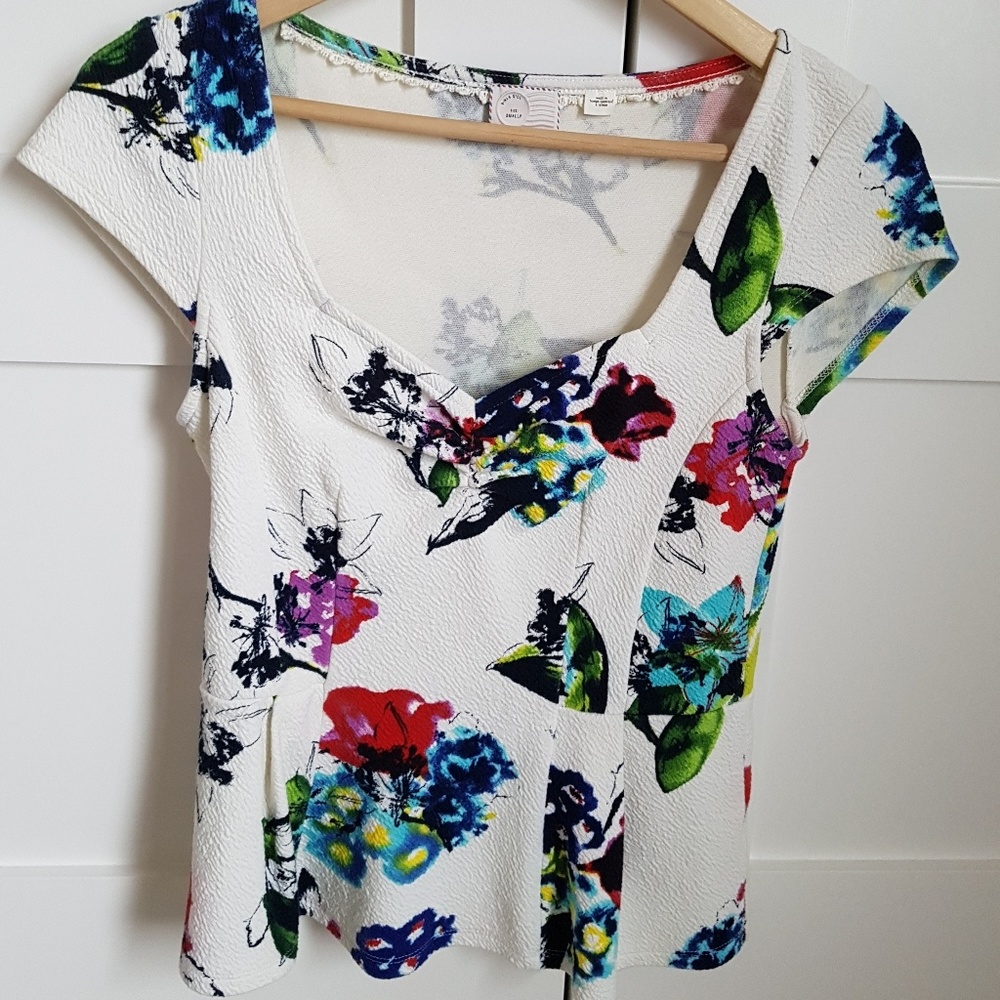 Size small petite anthro brand 9-H15 St CL peplum